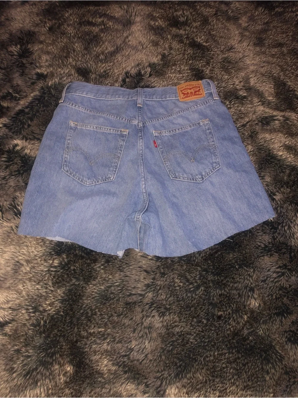 Levi Strauss Women’s High-Waisted Straight Denim Shorts- Size 31